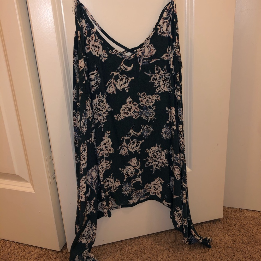 Flowy floral tank
